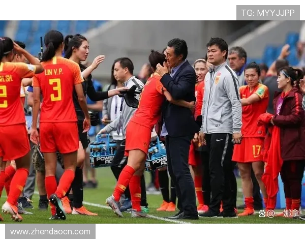 中国女足逆袭战胜日本队晋级亚洲杯决赛 全员奋战展现强大拼搏精神 中国女足逆袭战胜日本队晋级亚洲杯决赛 全员奋战展现强大拼搏精神