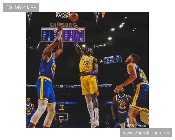 詹姆斯率湖人逆转勇士 库里空砍三十分难救主 双方鏖战加时再掀高潮